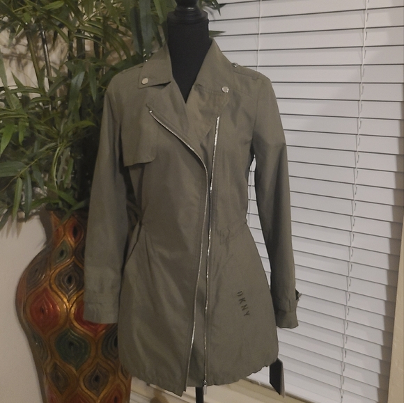 DKNY Trench Coat, Olive, Size Xsmall - Picture 10 of 13